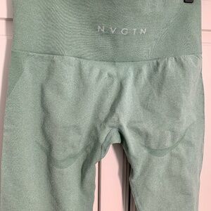 NWOT NVGTN SEAMLESS CONTOUR LEGGINGS SAGE GREEN M
